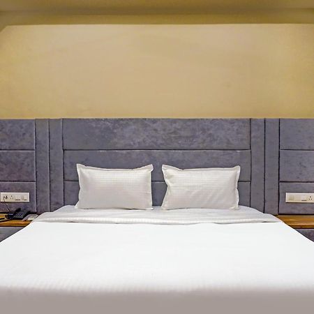 מומביי Hotel Nest Inn מראה חיצוני תמונה