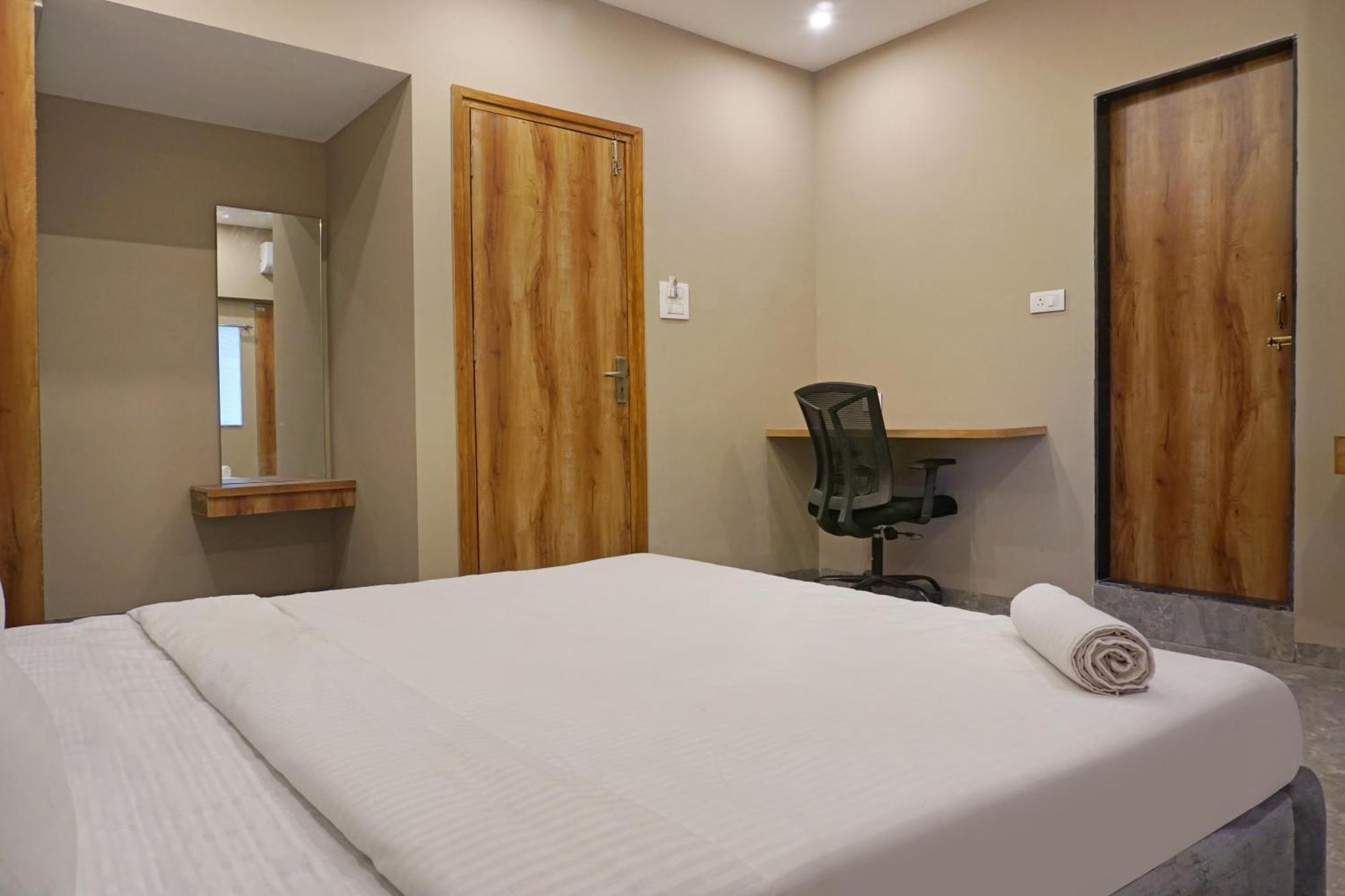 מומביי Hotel Nest Inn מראה חיצוני תמונה